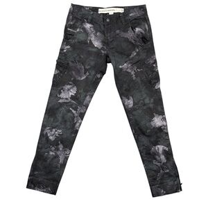 Diesel Industry Female Slim Cropped Cargo Pants Size 25